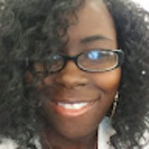 Meet your Posher, Latoya